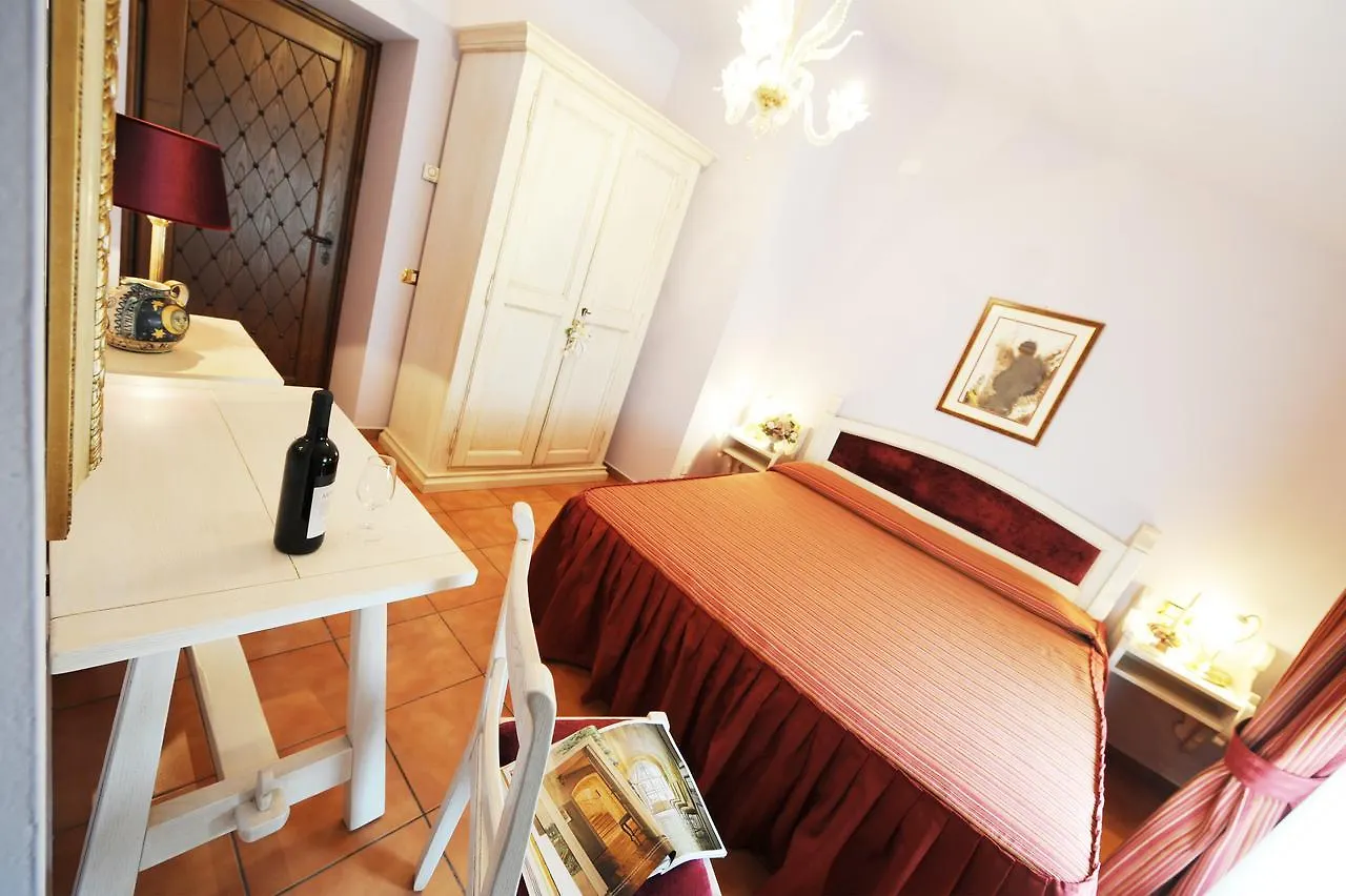 Antica Locanda San Leonardo 1554 Hotel Ghivizzano